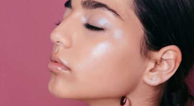 Los 20 vs los 30: cómo modificar las rutinas de belleza según la edad