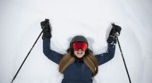 Los accesorios imprescindibles para principiantes del esquí