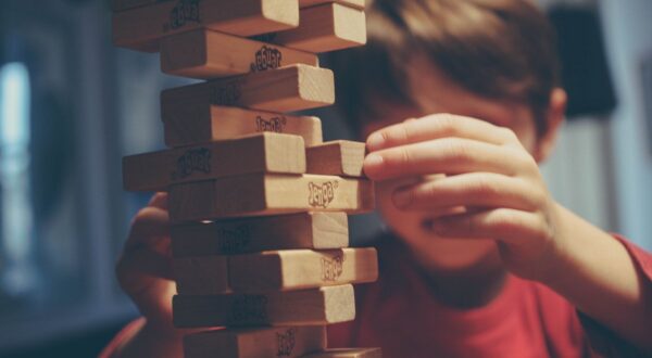 ¿Cómo hacer que los niños aprendan jugando?