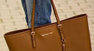 El «tote bag», la tendencia más práctica de esta primavera