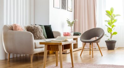 Sillas de diseño en versión low-cost para casas con mucho glamour