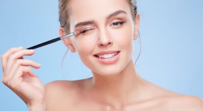 8 trucos de maquillaje profesional para disimular los signos de la edad