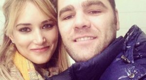 Fonsi Nieto y Alba Carrilo entierran el hacha de guerra por Navidad