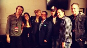 Enrique Iglesias y Anna Kournikova desmienten su ruptura con una foto