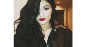 Kylie Jenner: ¿está pasando la hermana pequeña de Kim Kardashian por una crisis?