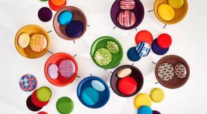 Una firma italiana lanza una edición limitada de la silla Bowl, el diseño más famoso de Lina Bo Bardi