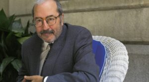 Muere Manu Leguineche, la última leyenda del periodismo español