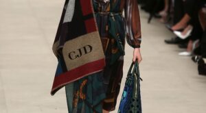 Burberry Prorsum domina la London Fashion Week