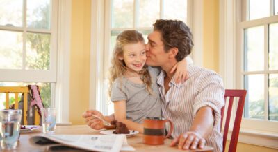 Un padre redefine la belleza para su hija: “¿Dónde está tu verdadera belleza?”