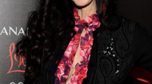 La alfombra roja se viste de luto