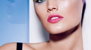 Los tonos neón inundan la nueva colección de maquillaje de Nars