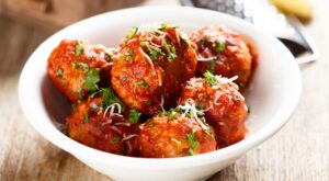 Albóndigas en salsa: la receta tradicional y auténtica como la de la abuela