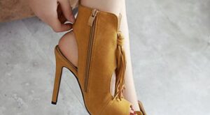 ¿Qué zapatos elegir para tus looks de entretiempo?