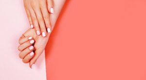 Hazte la manicura semipermanente en casa con estos consejos