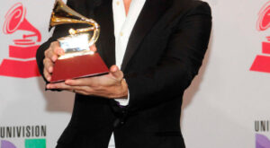 Bisbal y Juanes arrasan en los Grammy Latino 2012