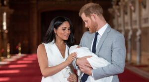 Harry y Meghan Markle ya preparan el bautizo de Archie