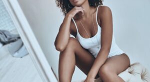 5 ejercicios con el espejo que te ayudarán a amar tu cuerpo