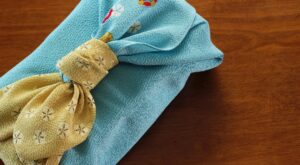 Furoshiki, el arte de envolver regalos de manera sostenible
