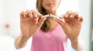 5 efectos negativos del tabaco en tu piel