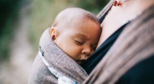 ¿Conoces los beneficios de los portabebés ergonómicos?