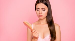 Cómo frenar la caída del pelo después del verano