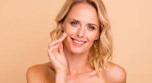 Cómo afectan los agentes externos e internos a la belleza y salud de nuestra piel