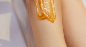 Depilación con azúcar, un método natural para una piel suave