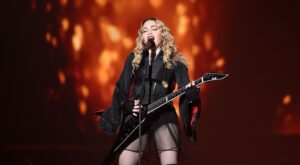 Madonna prohíbe los móviles en sus conciertos