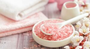 Vello enquistado: los remedios más eficaces para acabar con este problema