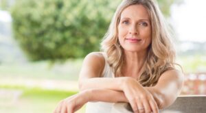 Manchas solares en el rostro y en la piel: los mejores remedios para decirles adiós