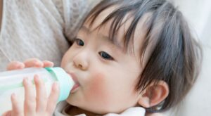 Leche de crecimiento: 5 respuestas a las preguntas que se hacen todas las madres