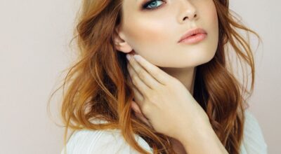 Pelo teñido: cómo elegir el tinte adecuado para un resultado brillante y natural