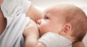 Calostro: qué es, cuáles son sus componentes y por qué es tan beneficioso para tu bebé