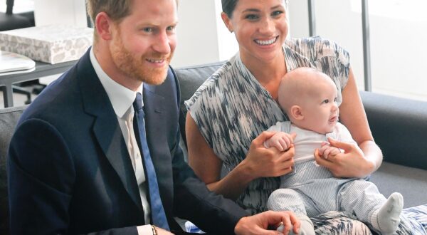 ¡Baby Sussex ya gatea!