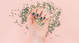 ¿Por qué es importante hacerse la manicura y tener las manos cuidadas?