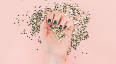 ¿Por qué es importante hacerse la manicura y tener las manos cuidadas?