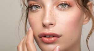 ¿Cómo evitar que la contaminación acelere el envejecimiento de nuestra piel?