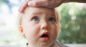 10 cosas que haces mal cuando tu hijo tiene fiebre