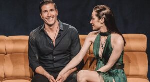 Supervivientes: El contraataque de Adara y Gianmarco a sus ex, ¡morreo en directo!