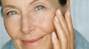 «Ninguna rutina facial tiene sentido sin una buena fotoprotección», la Dra. Lorea Bagazgoitia responde nuestras preguntas