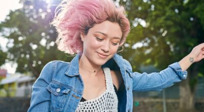 Decolorar el pelo en casa es posible y sabemos cómo hacerlo