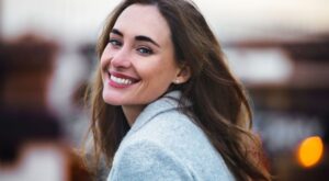 ¿Labios secos y agrietados? Repáralos en casa con estos consejos