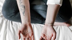 Zonas de dolor en los tatuajes: ¿dónde duele más y dónde menos?