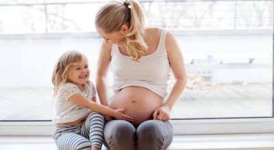 ¿Cuándo es necesario provocar el parto? Causas por las que se lleva a cabo la inducción