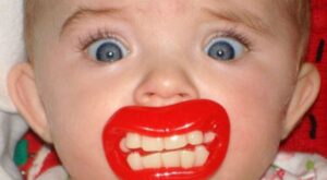 31 objetos de bebé que no deberían existir