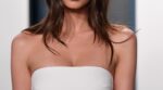 Estos 3 deportes son los mejores para deshacerse de la grasa y obtener los abdominales de Emily Ratajkowski
