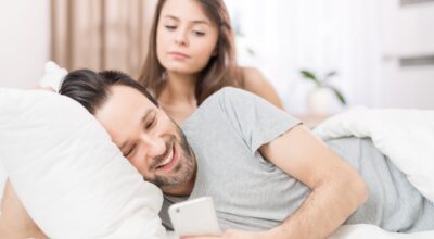 La infidelidad emocional puede ser más dañina que la física y a menudo es pasada por alto