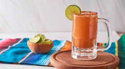 Descubre la sencilla y refrescante receta de la michelada que te hará querer beberla sin parar
