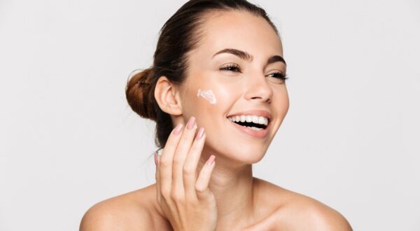 Rostro natural y fresco, el truco viral de Tik Tok para conseguir el efecto ‘glow’