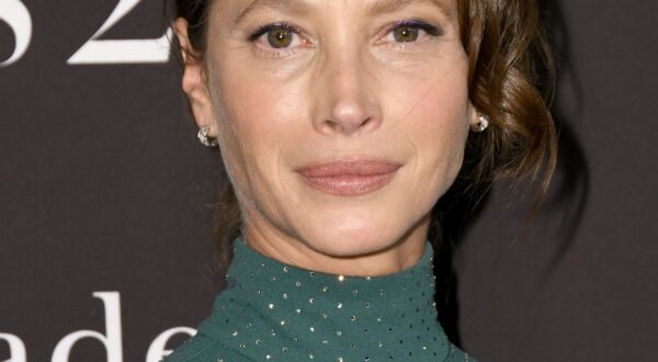Christy Turlington confiesa su rutina de belleza para envejecer sin retoques estéticos o recurrir al bótox